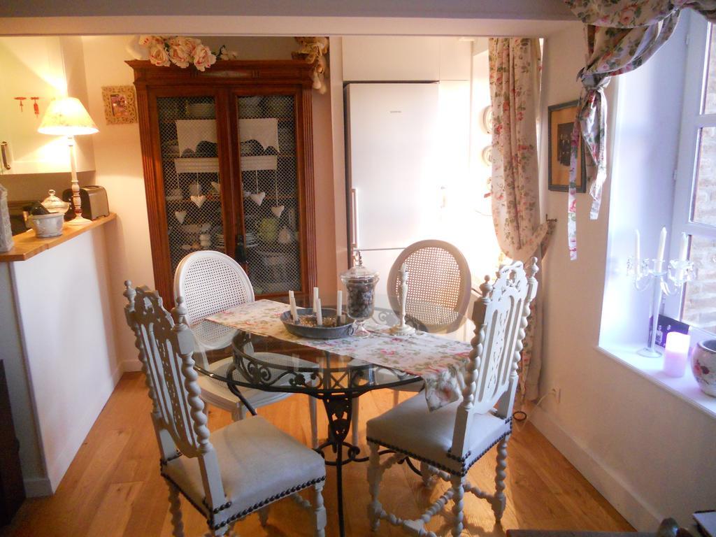 Chambre Le Nid Du Phare Avec Jacuzzi Honfleur Rum bild